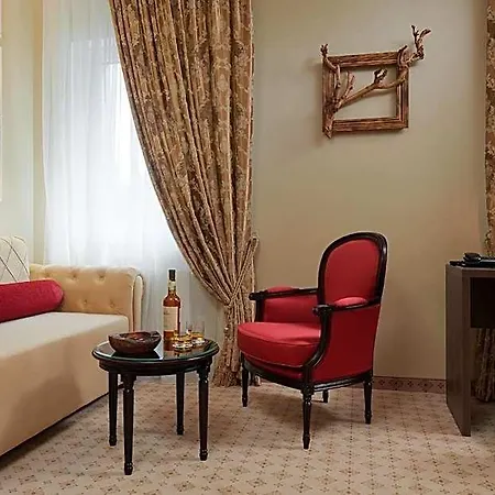 Honour And Grace Hotel