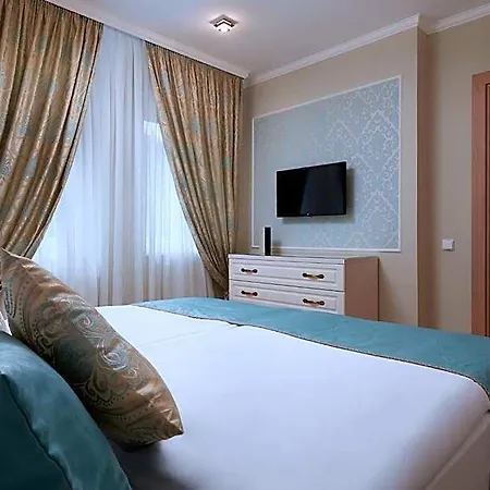 Hotel Honour And Grace