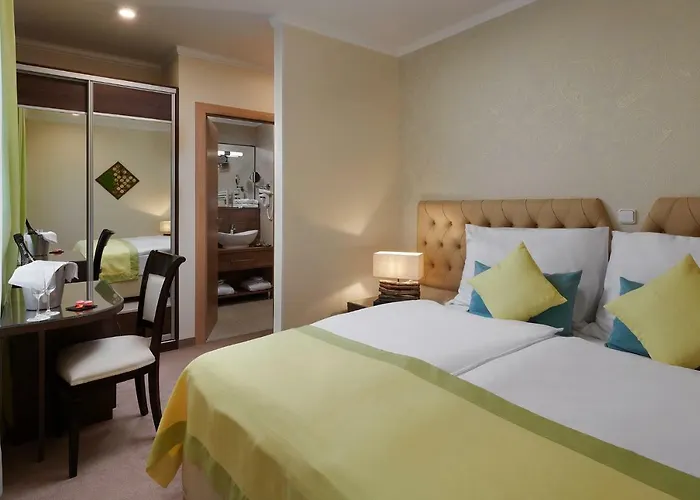 Honour And Grace 4*